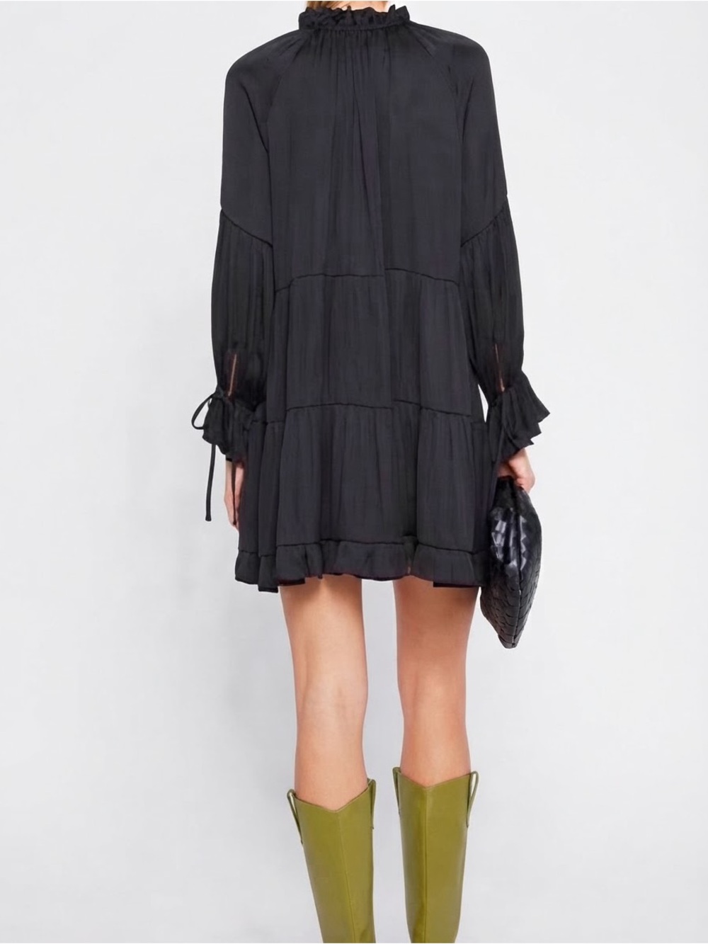 O.P.T/Size Large
Black V-Neck Long-Sleeve Mini Dress Lightweight Ruffle Tunic - Picture 2 of 6